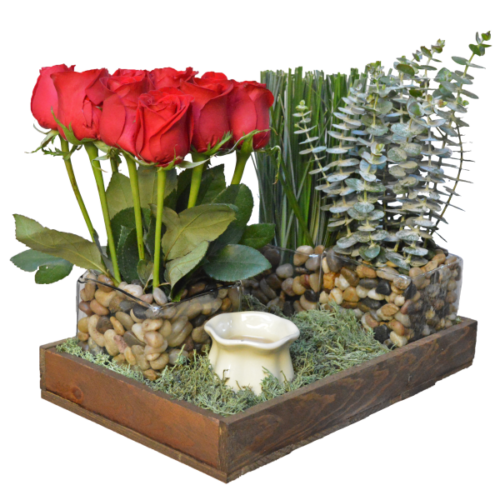 Rosas, pasto y vela