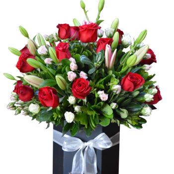 Hexagonal con rosas rojas