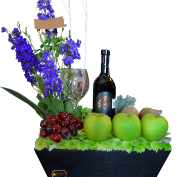 Frutal con vino y copa en base rectangular